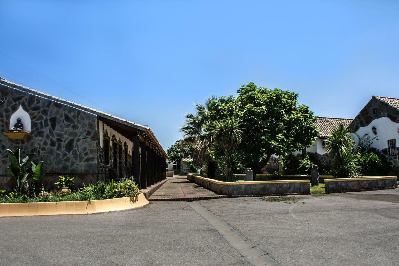 Complejo Vacacional Los Cortijillos-Solo Adultos โกนิล เด ลาฟรอนเตรา ภายนอก รูปภาพ